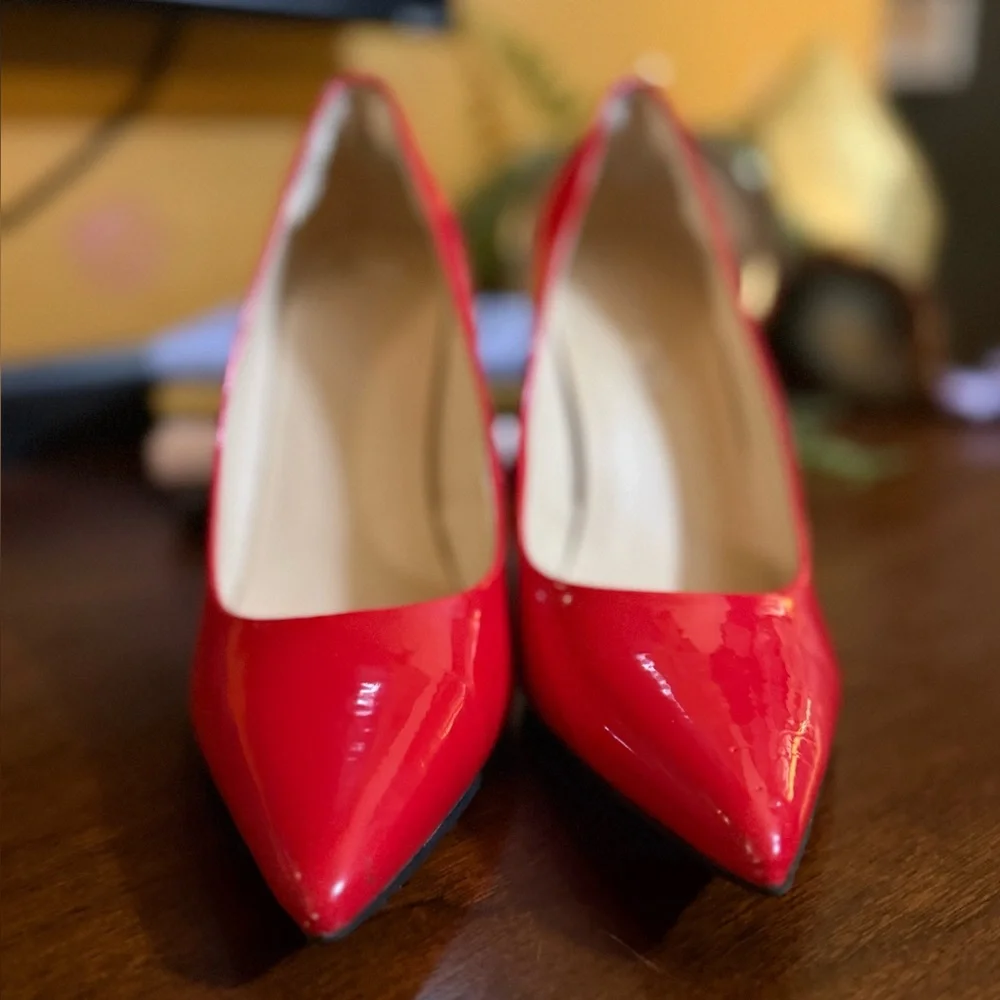 Women’s Nine West Red Pumps 8 1/2 - Picture 2 of 6